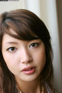 衣袖红镶边