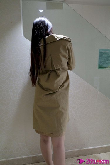 儿子在校一餐花8元妈妈心疼落泪